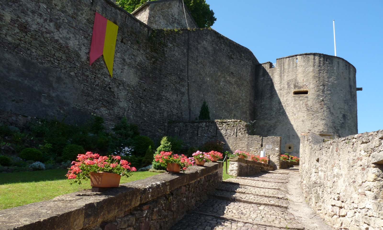 Un livre sur les hauts-lieux de lhistoire lorraine - BLE Lorraine
