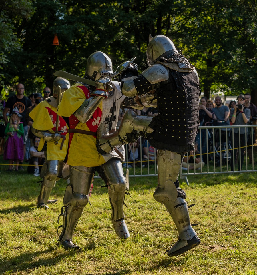 On a testé pour vous. Le béhourd, full-contact médiéval en armure, avec  Lotharii Regnum, près de Metz (57)