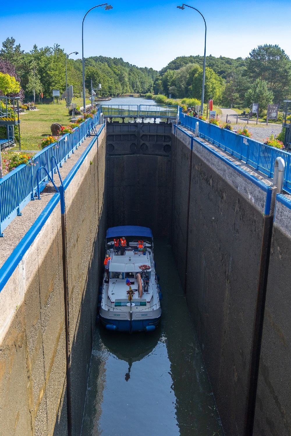 bateau écluse Réchicourt-le-Château