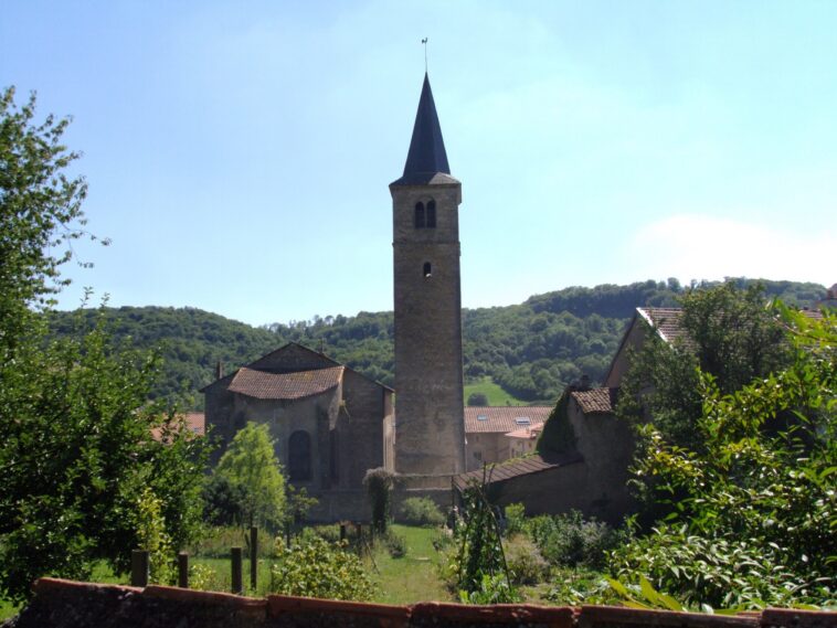 aître fortifié de Vandelainville