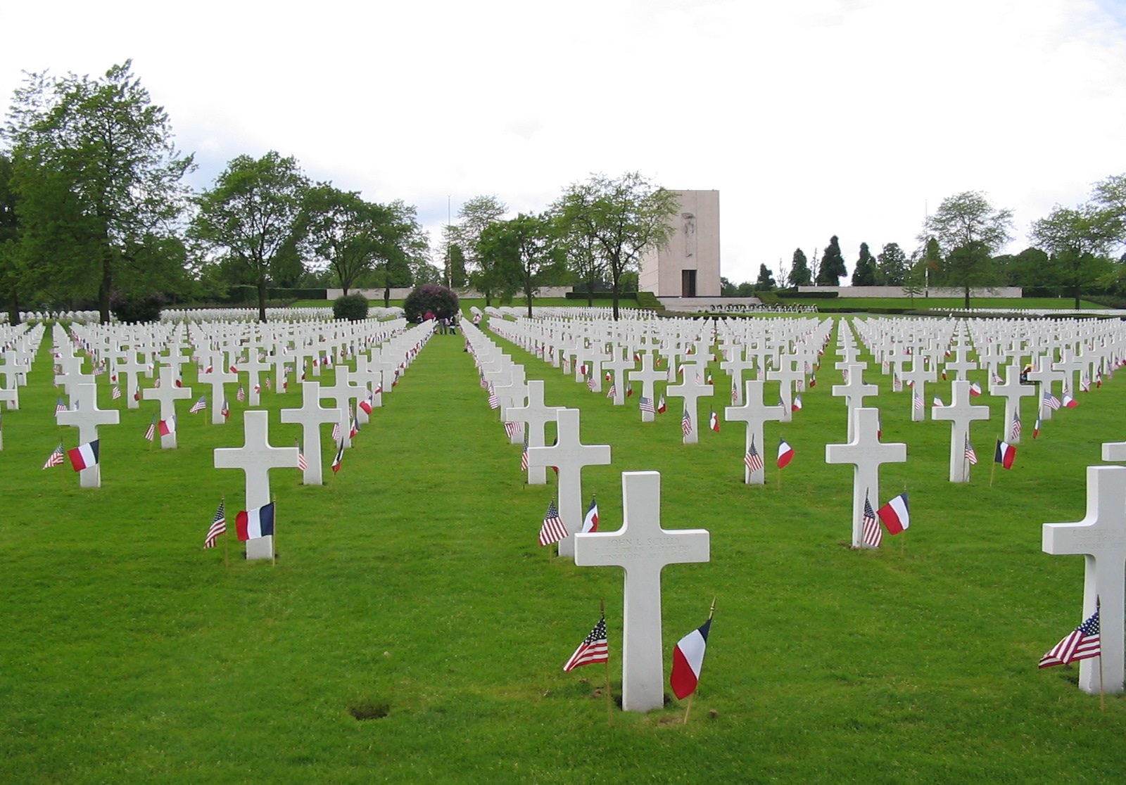 Memorial Day cimetière Saint-Avold
