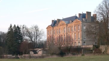 château d'Aulnois-sur-Seille
