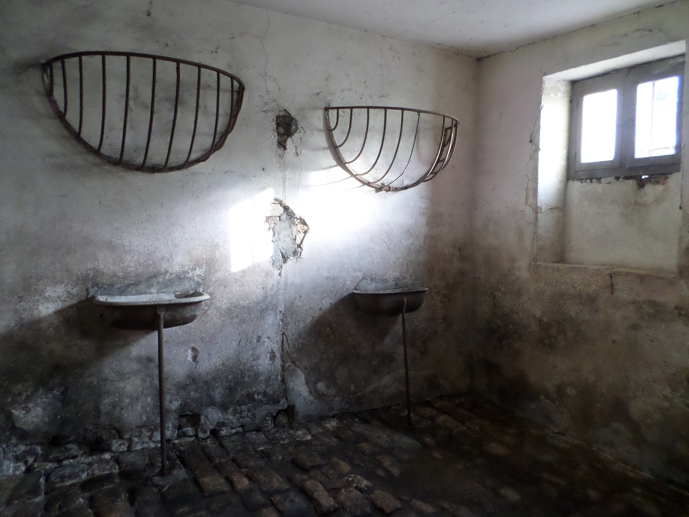 mangeoires abreuvoirs