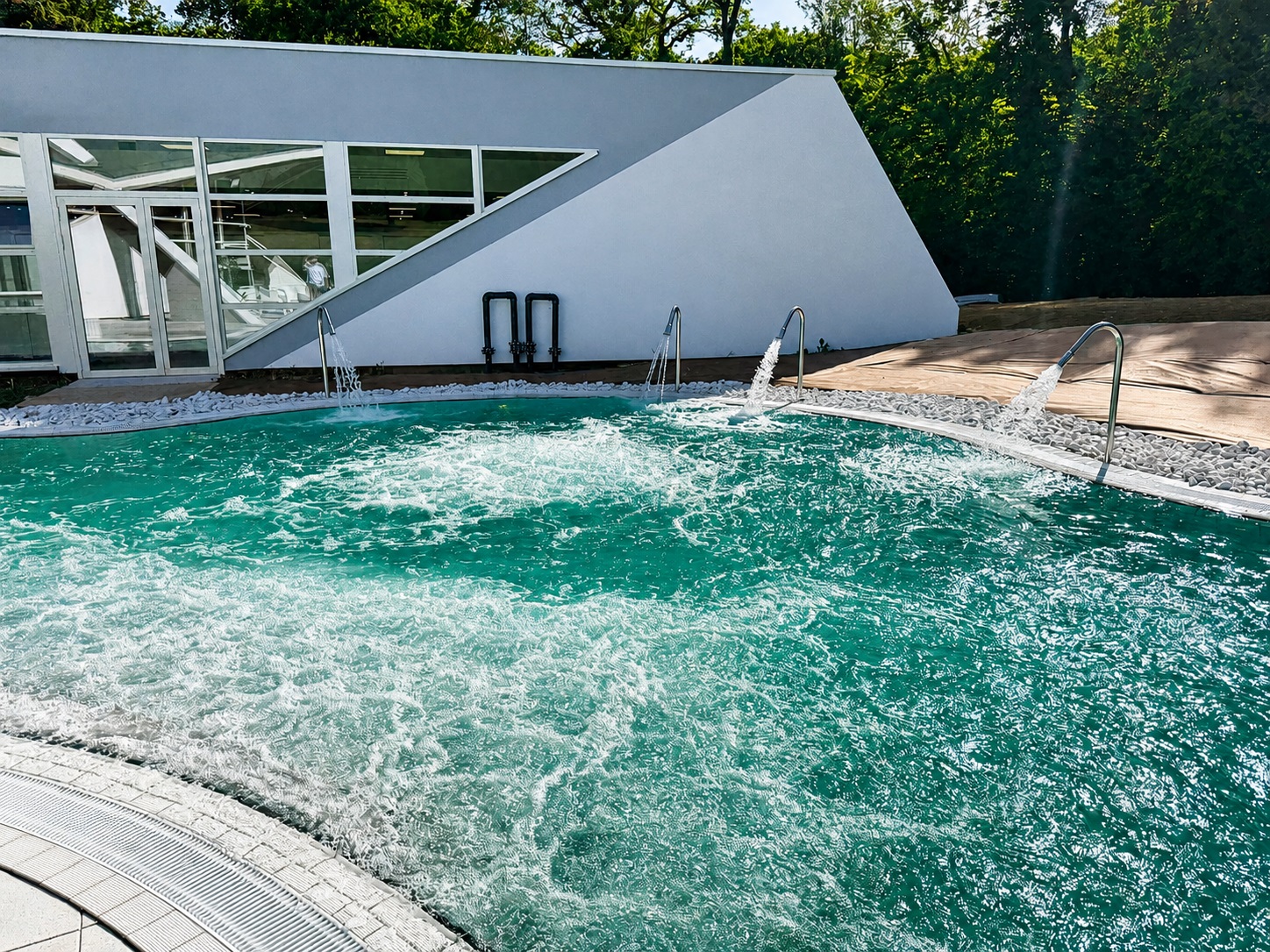 nouveau bassin extérieur