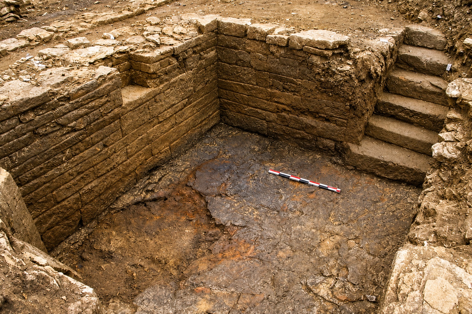 Senon cave antique