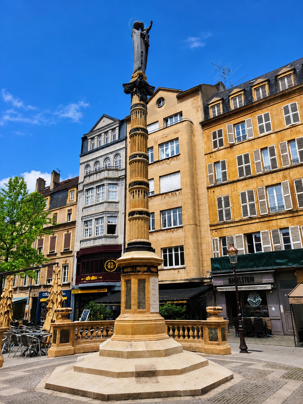 statue Vierge Marie Metz