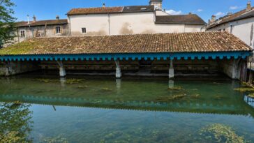 lavoir ruisseau de mont