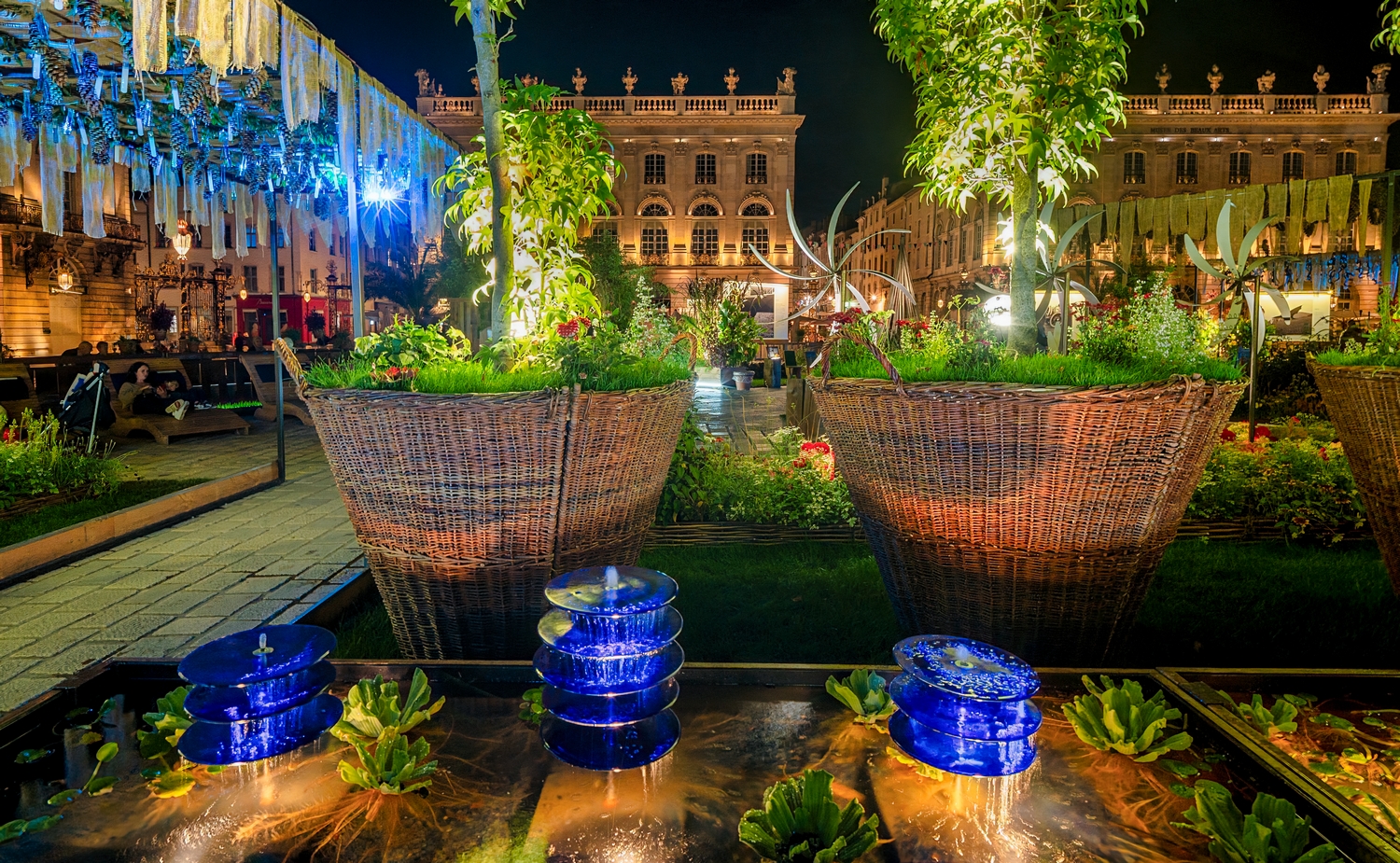 Jardin éphémère nuit